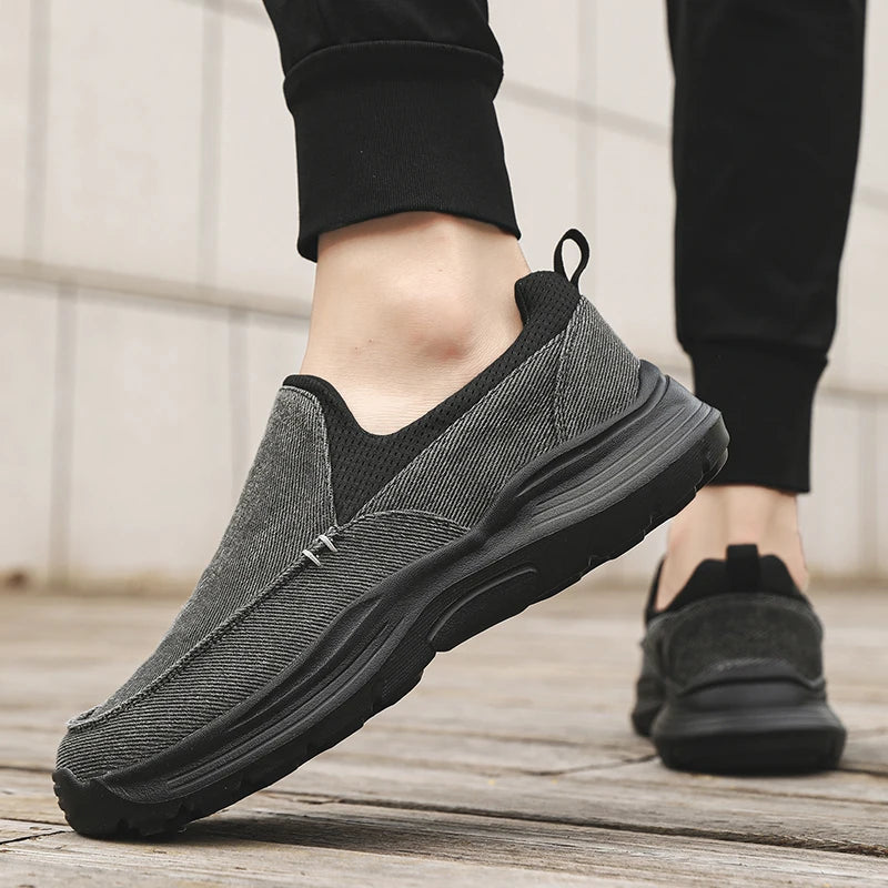 New Men Canvas Shoes Fashion Men's Casual Shoes Light Non-slip Loafer Washed Denim Flat shoes Outdoor Sneakers Vulcanized Shoes