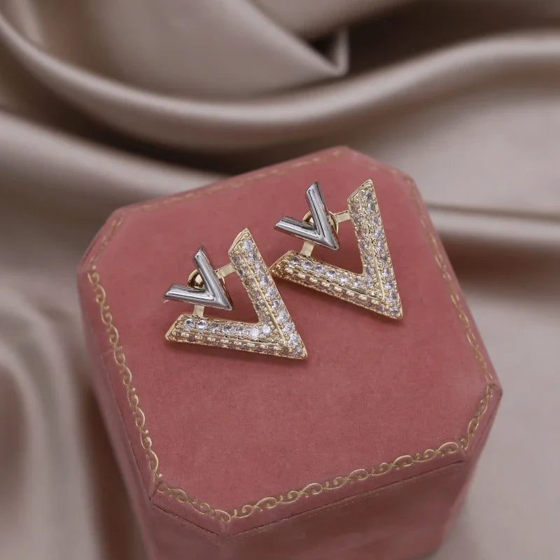 2023 Korea new design fashion jewelry 14K gold plated luxury zircon letter V earrings elegant women's evening party accessories