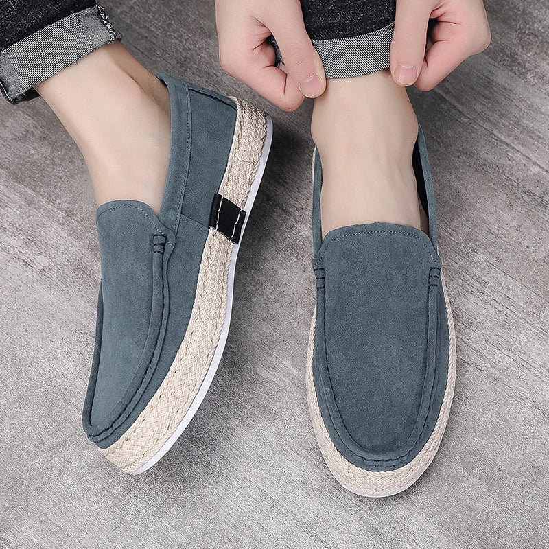 New Canvas Shoes Men Breathable Light Slip on Flat Summer Classic Loafers Casual Shoes Breathable Walking Footwear Men Sneakers