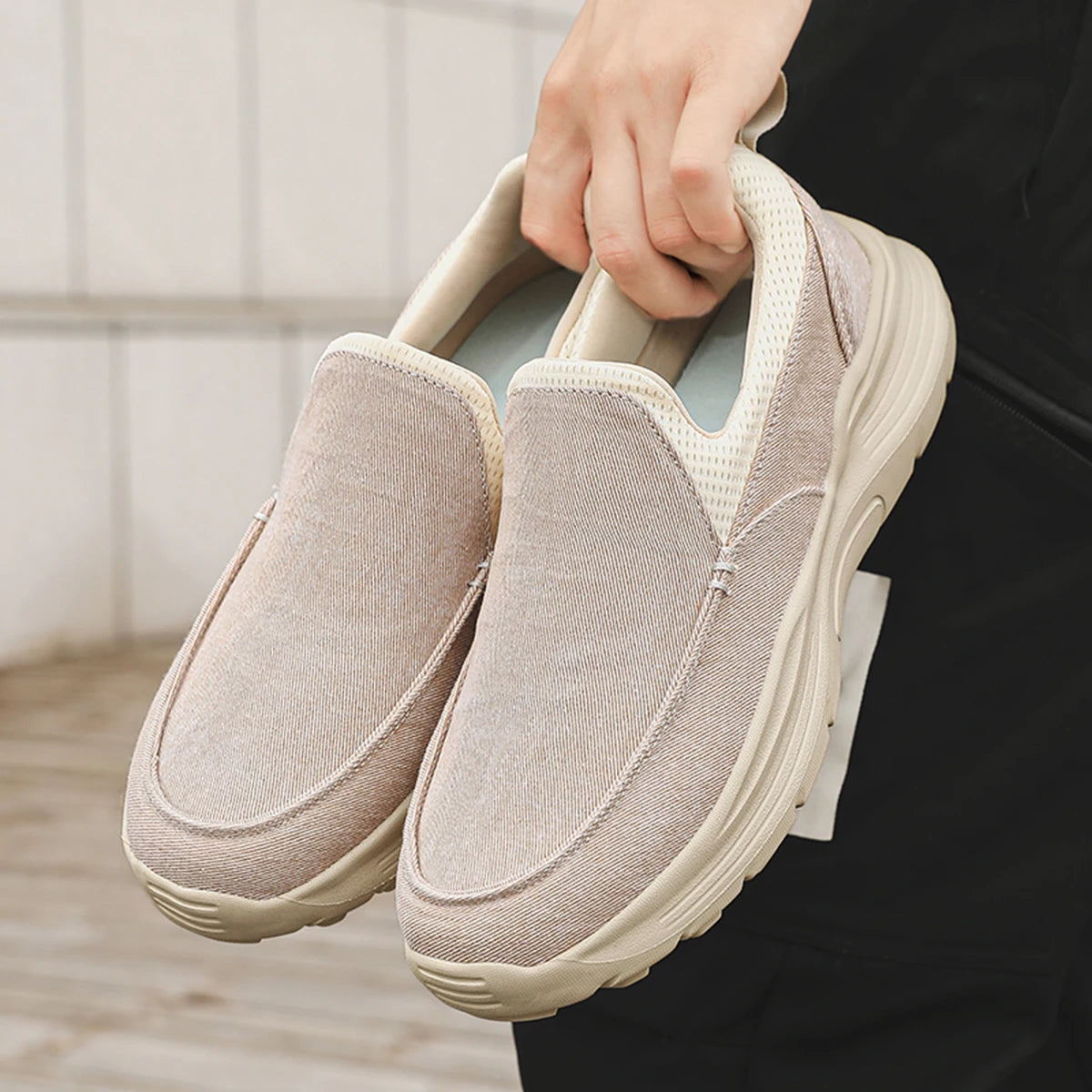 New Men Canvas Shoes Fashion Men's Casual Shoes Light Non-slip Loafer Washed Denim Flat shoes Outdoor Sneakers Vulcanized Shoes