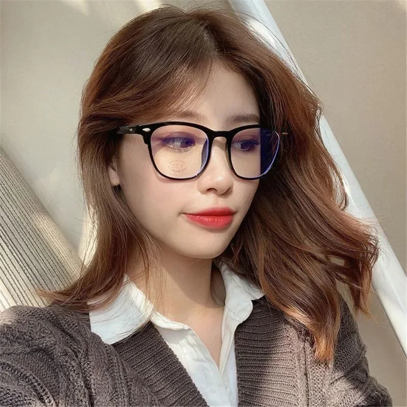 2024 New Transparent Computer Glasses Frame Women Men Anti Blue Light Round Eyewear Blocking Glasses Optical Spectacle Eyeglass
